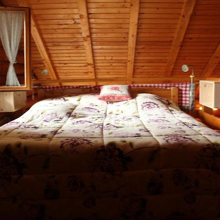B&B Le Corone - Chalet Nel Bosco Cavalo Bagian luar foto