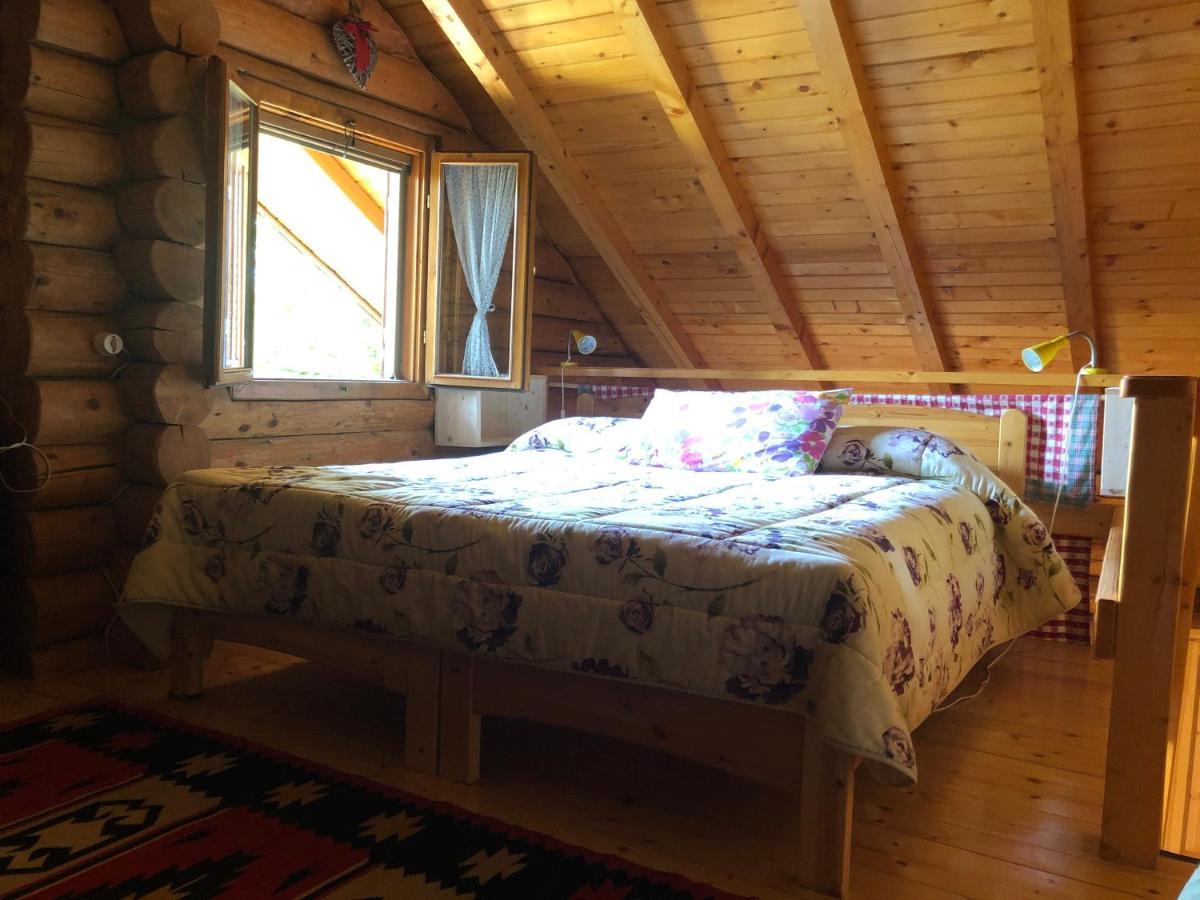 B&B Le Corone - Chalet Nel Bosco Cavalo Bagian luar foto
