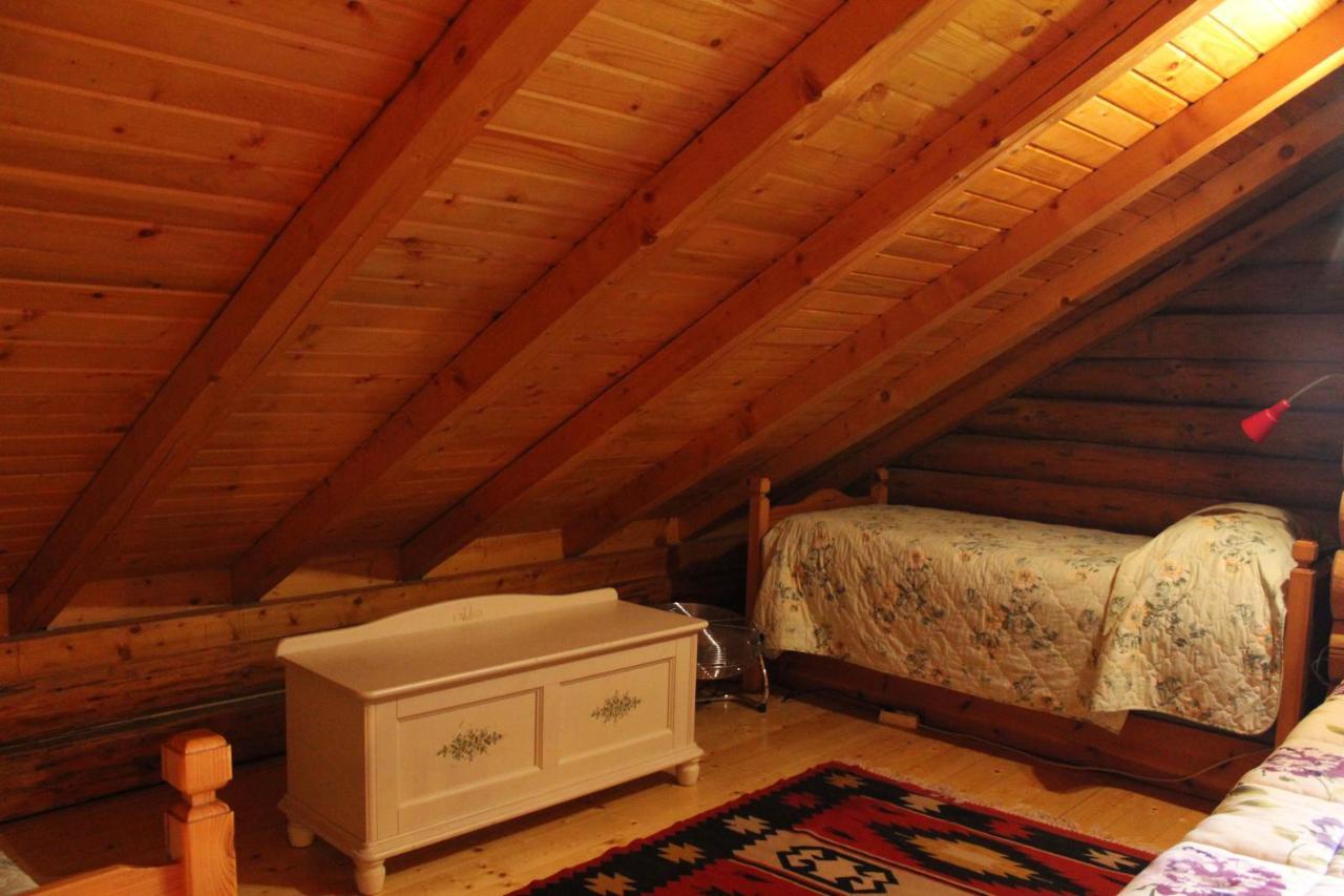 B&B Le Corone - Chalet Nel Bosco Cavalo Bagian luar foto